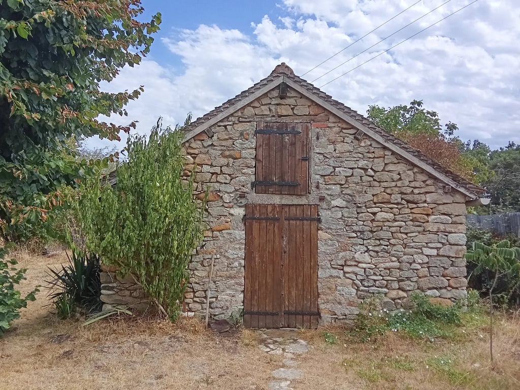 House in Chalais - Image 2