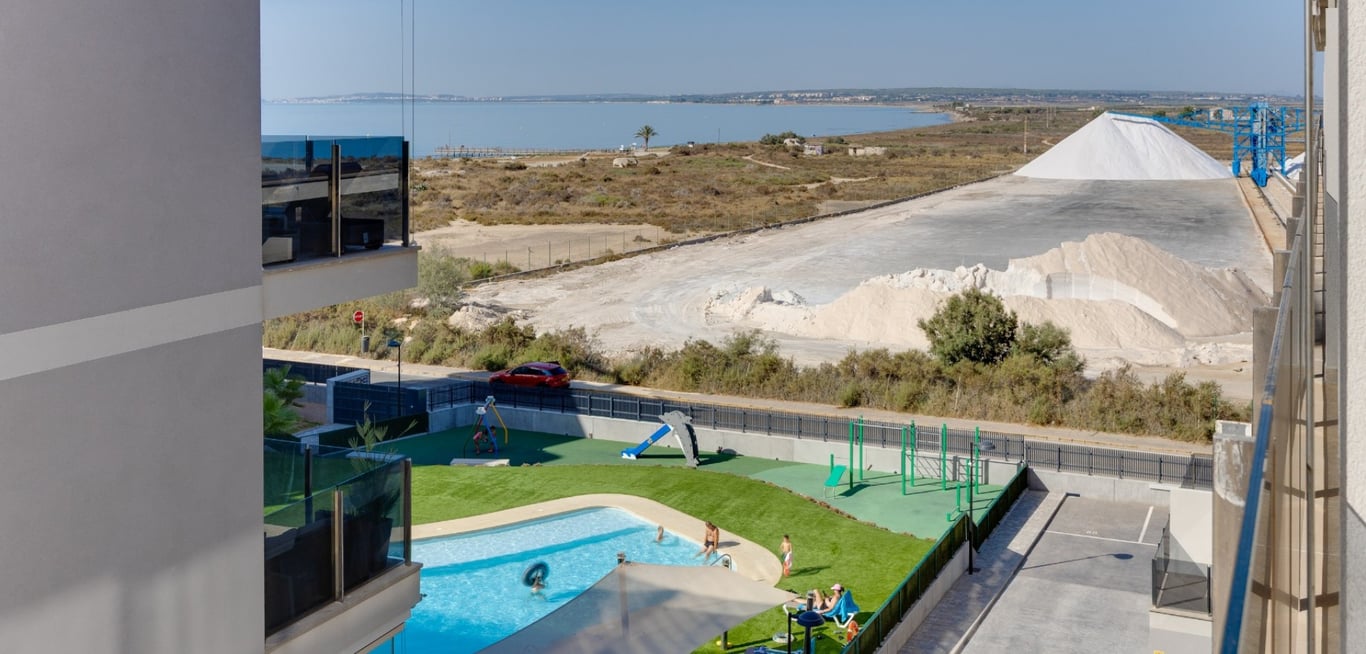 Apartment in Santa Pola - Image 2
