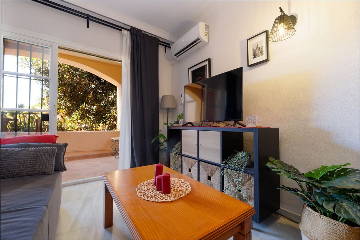 Apartment in Mijas Costa - Image 2