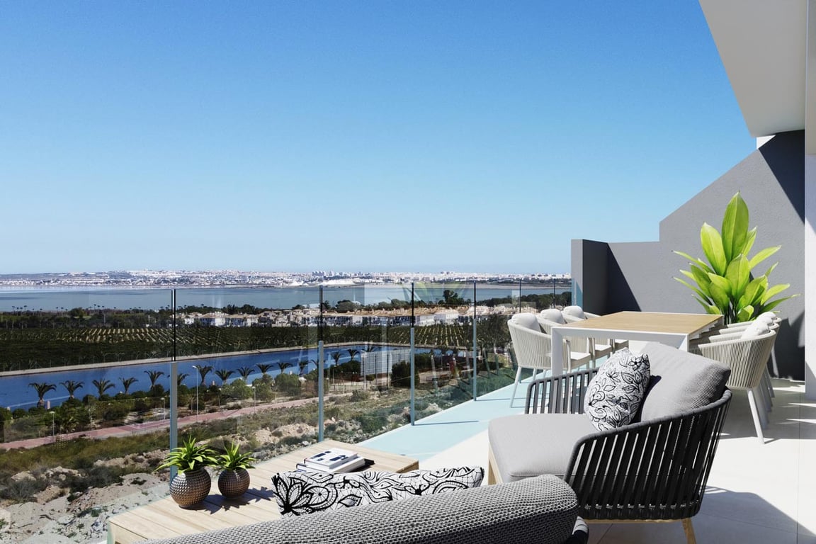 Apartment in La Zenia - Image 2