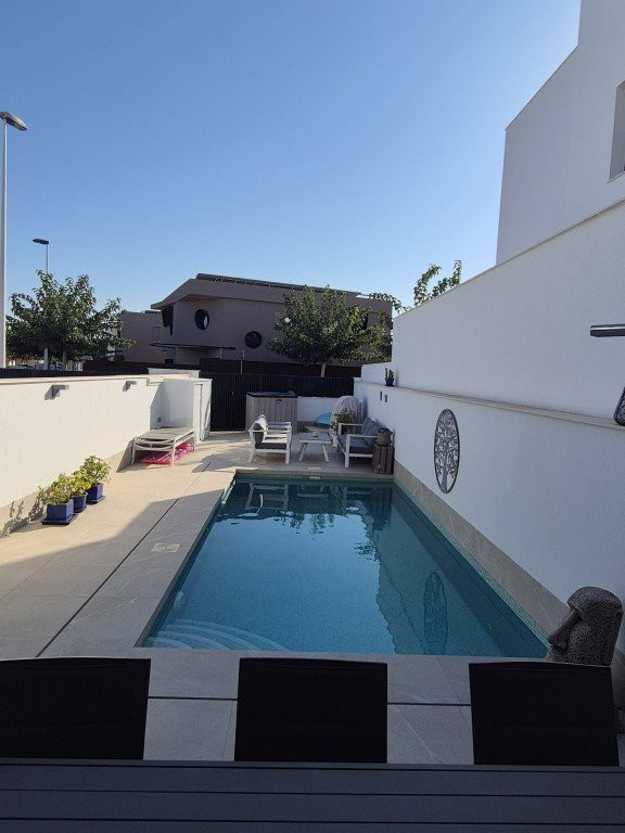 House in Los Tarragas - Image 3