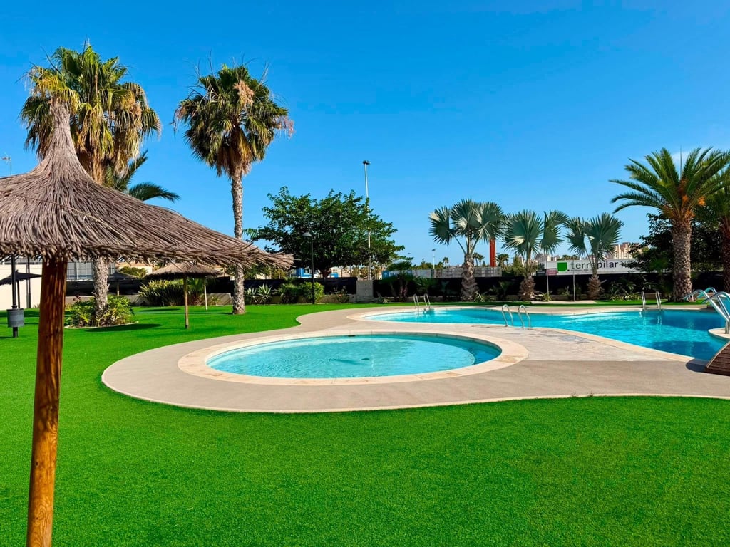 Apartment in Torrevieja - Image 2