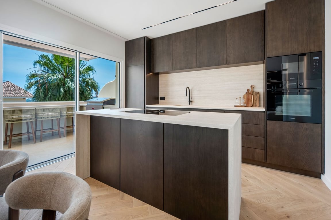 Apartment in Nueva Andalucia - Image 3