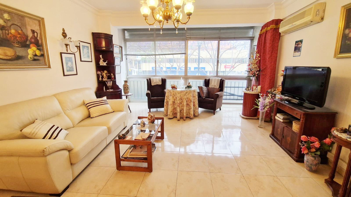 Apartment in Fuengirola - Image 3