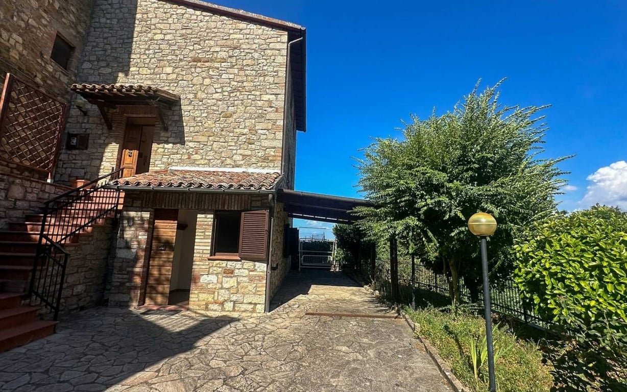 House in Doglio