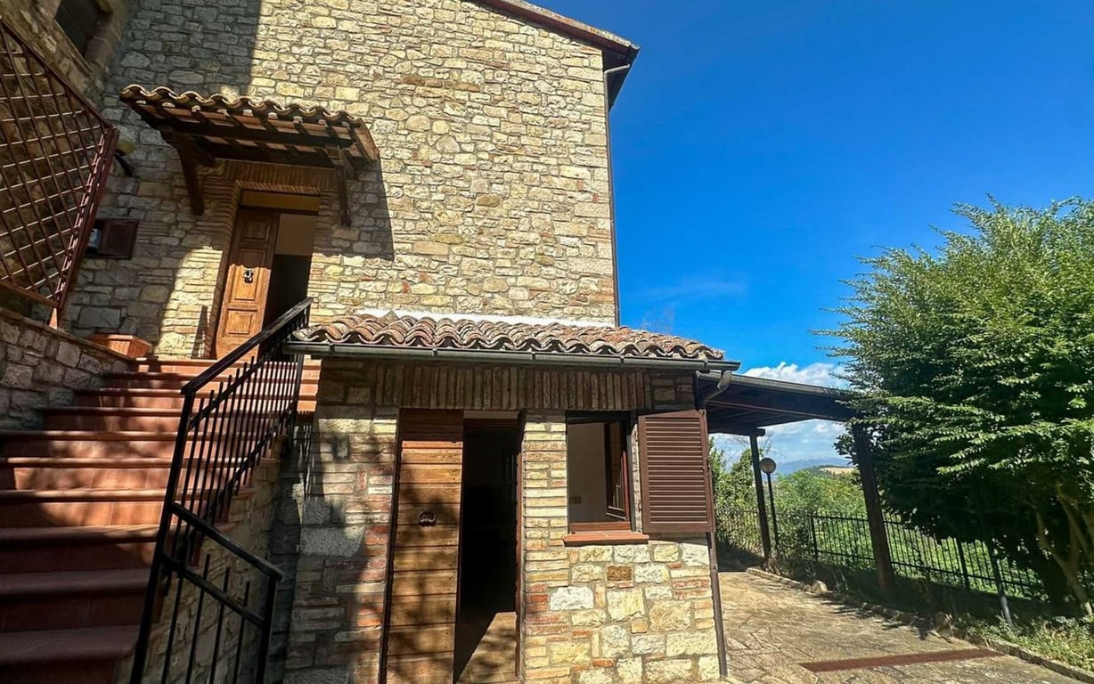 House in Doglio - Image 2