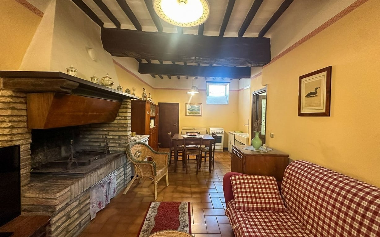 House in Doglio - Image 3