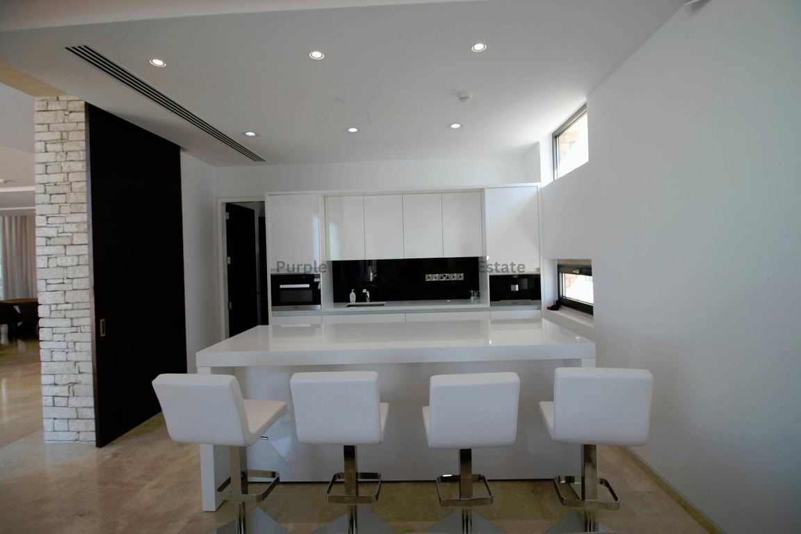 House in Pegeia - Image 3