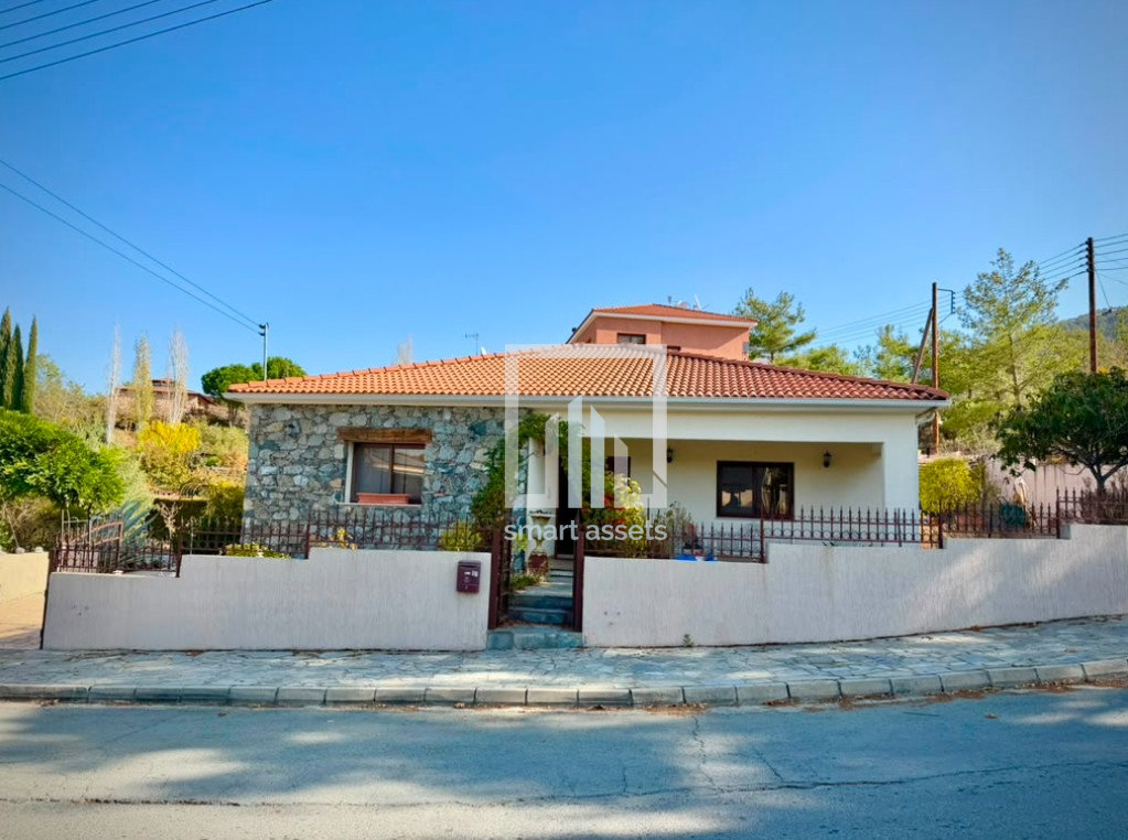House in Louvaras
