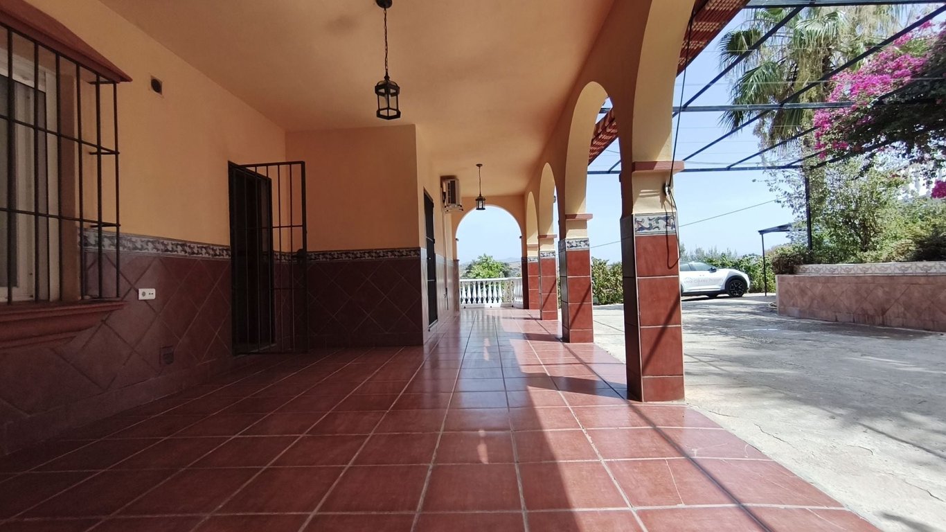 House in Coin - Image 4