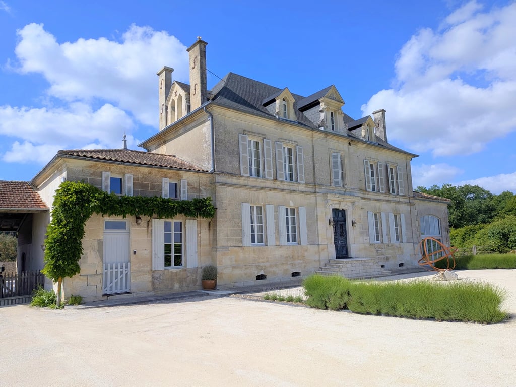 House in Jonzac - Image 2