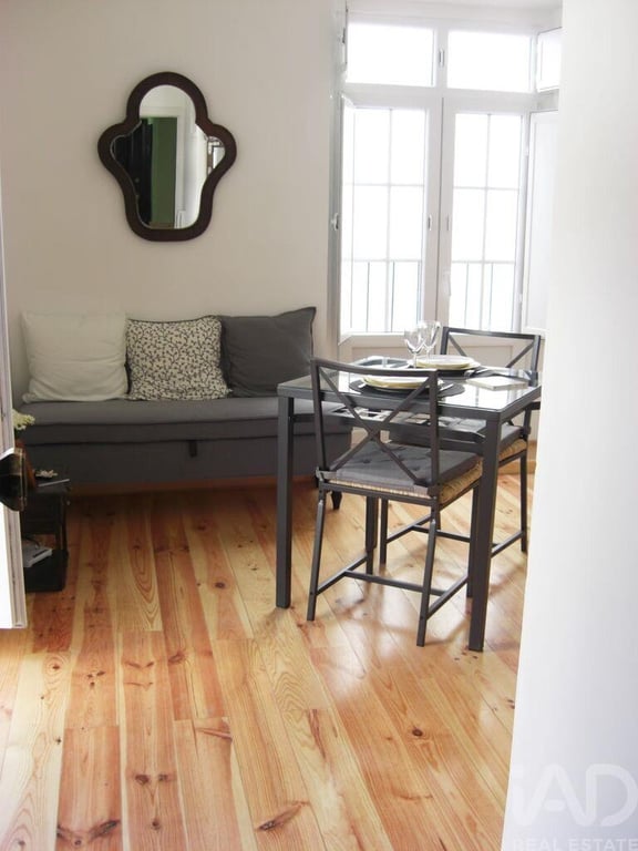 Apartment in Santa Maria Maior - Image 3