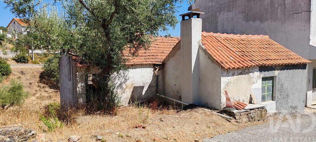 House in Proenca-A-Nova - Image 3
