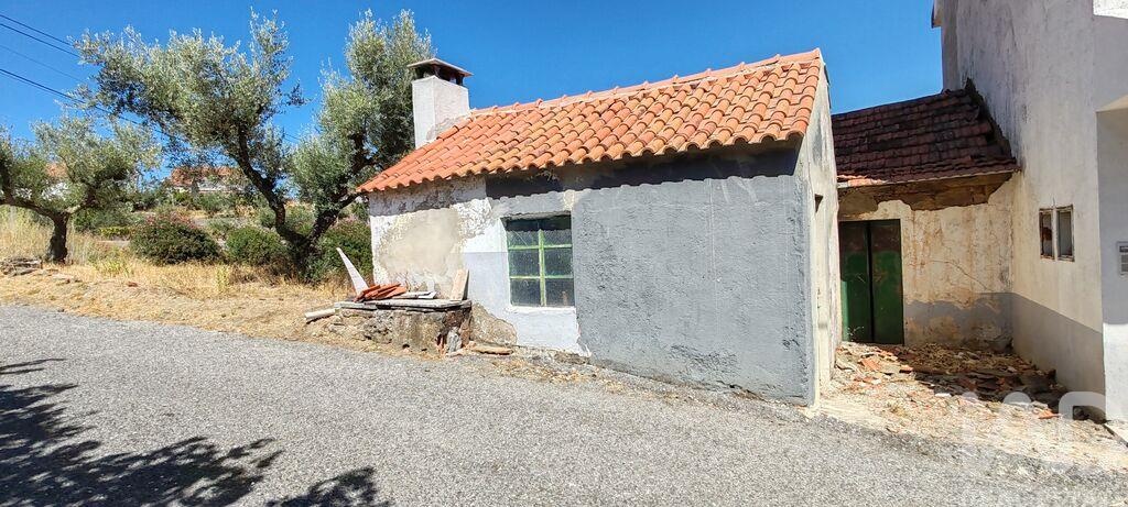 House in Proenca-A-Nova - Image 2