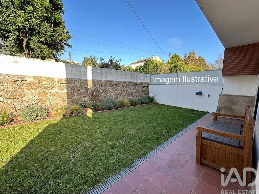 House in Riba de Ave - Image 3