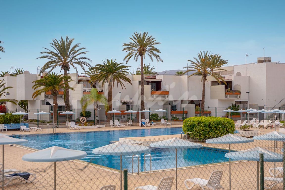 Apartment in Costa del Silencio - Image 2