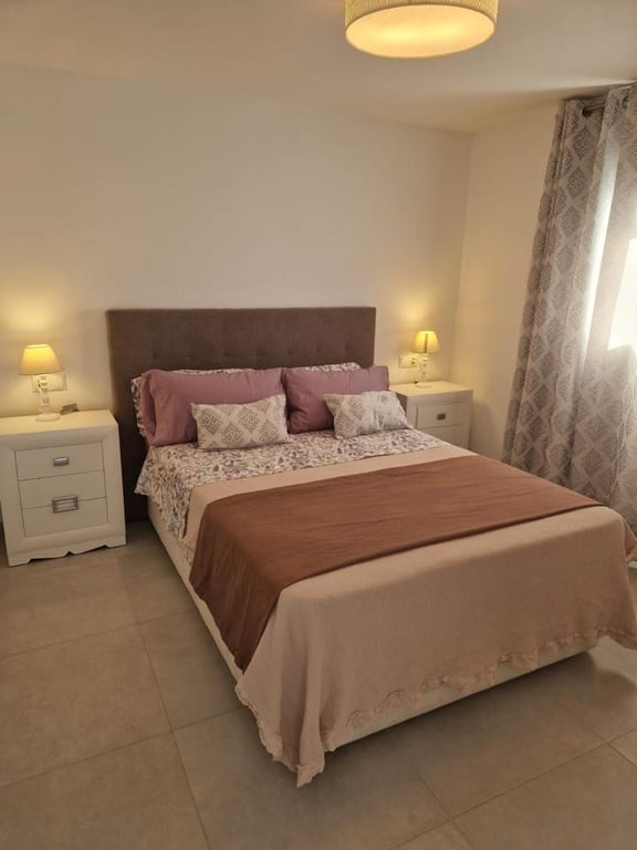 Penthouse in Estepona - Image 2