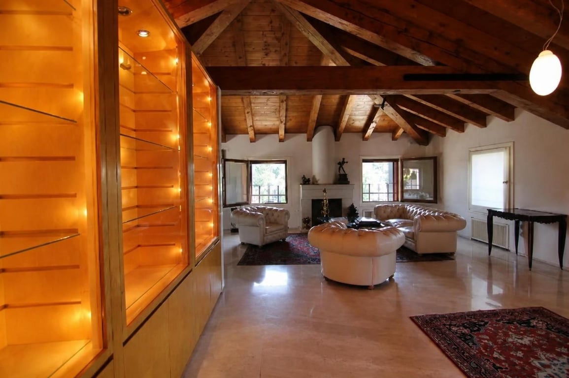 House in Bassano del Grappa - Image 3