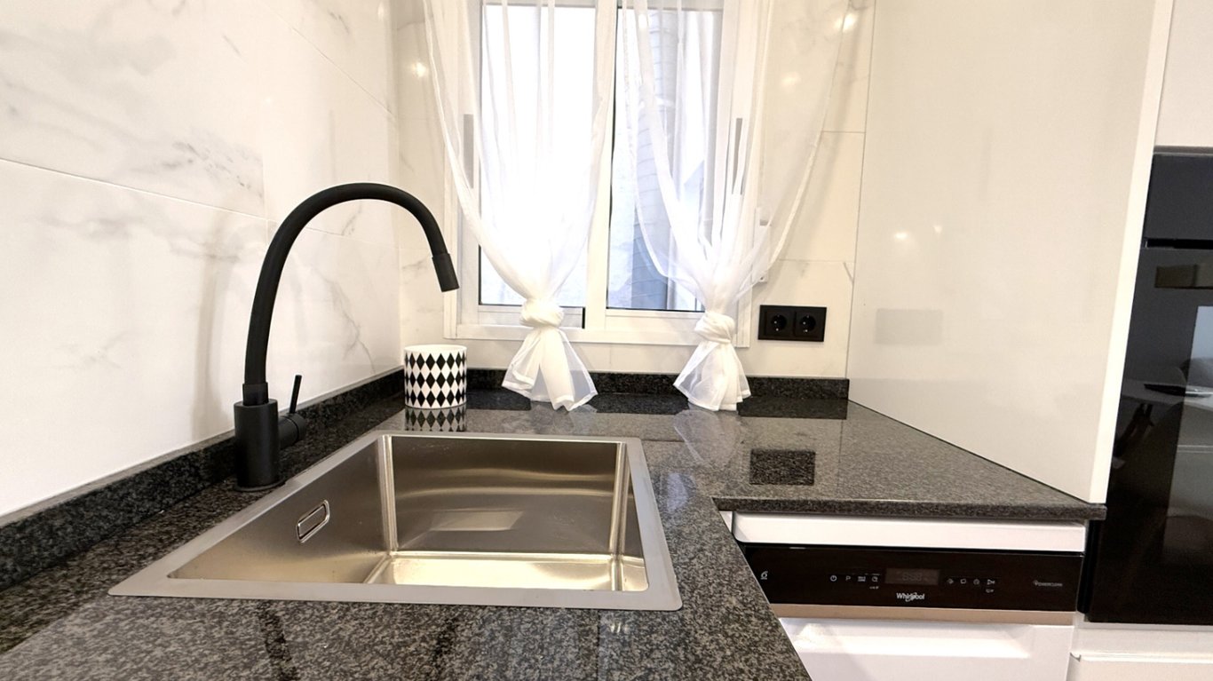 Apartment in Torrevieja - Image 3