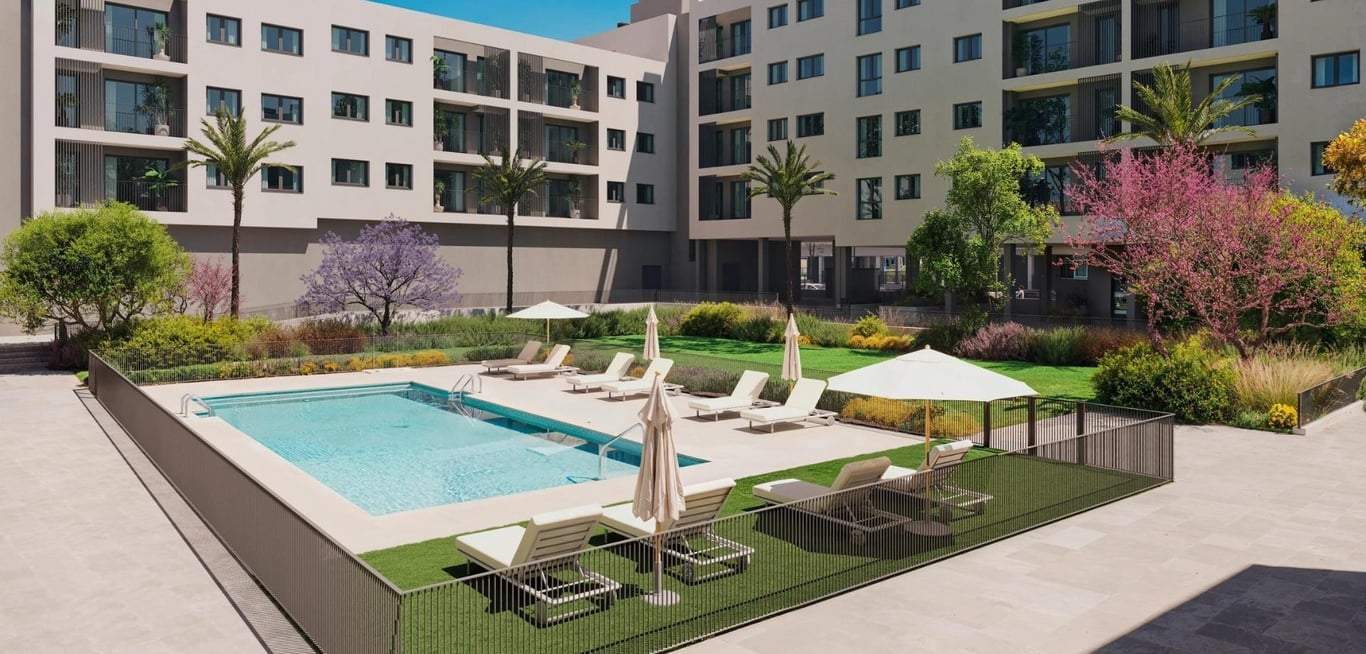 Apartment in Ciudad Jardin - Image 2