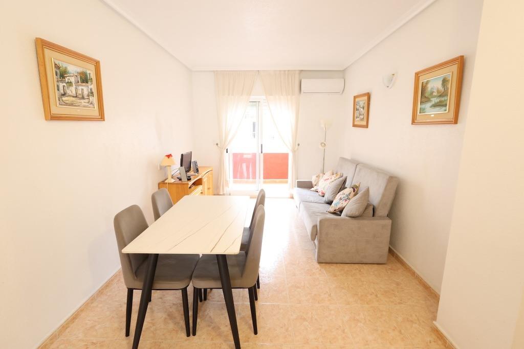 Apartment in Torrevieja - Image 3