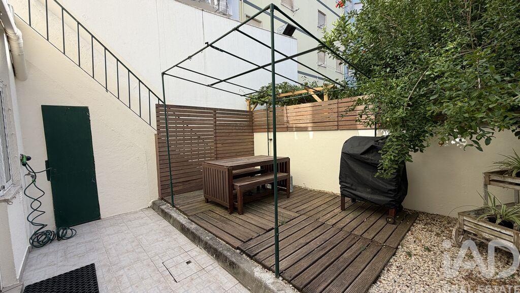 Apartment in Campolide - Image 2