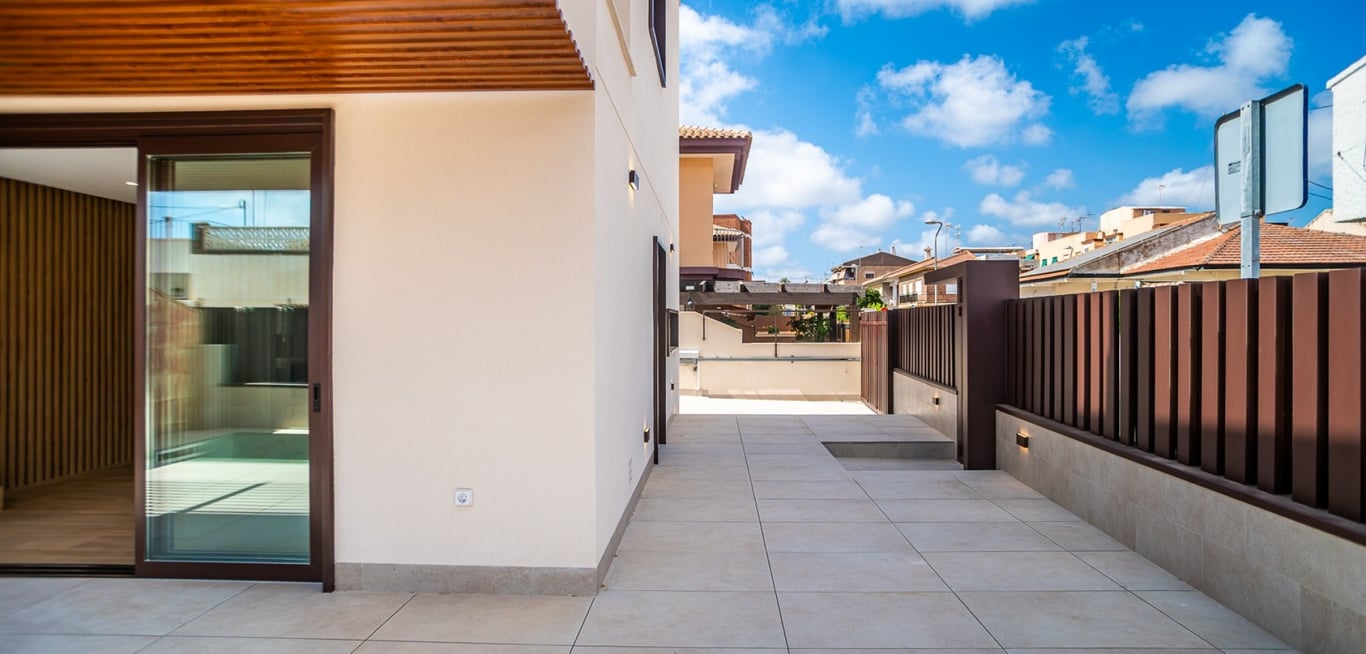 House in Santiago de la Ribera - Image 3