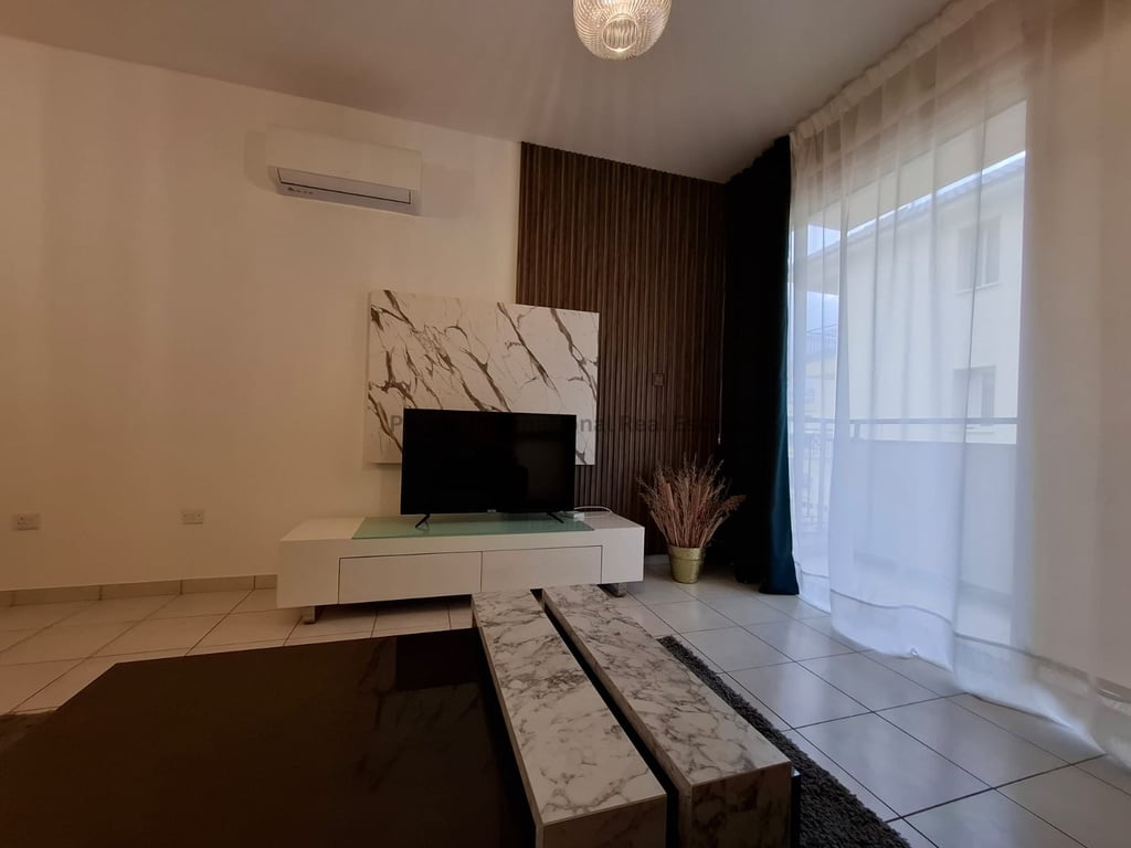 Apartment in Chrysopolitissa - Image 2