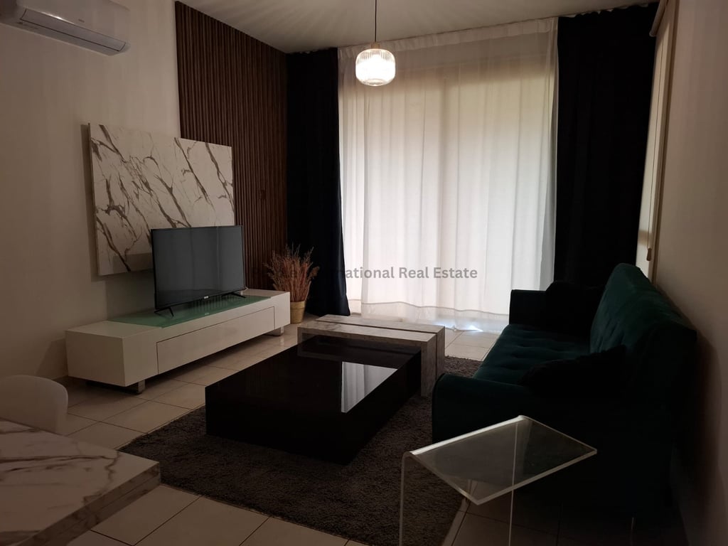 Apartment in Chrysopolitissa - Image 3