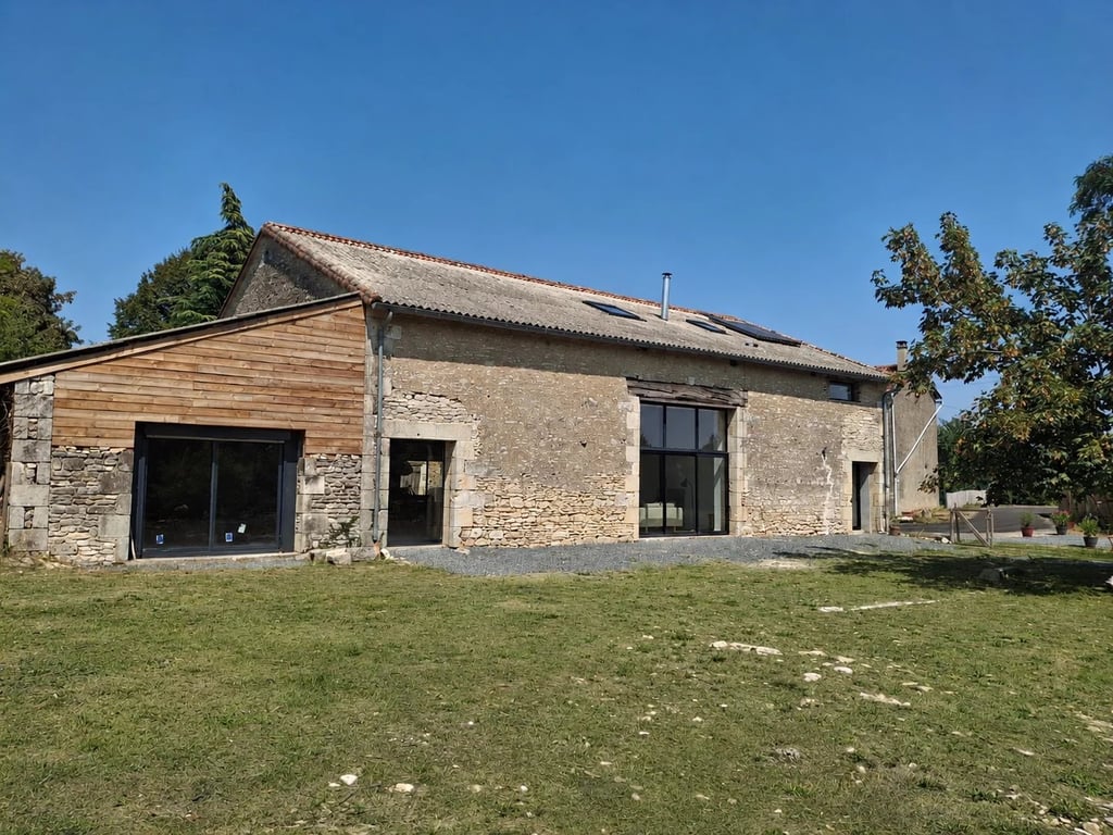 House in Saint-Martin-l'Ars