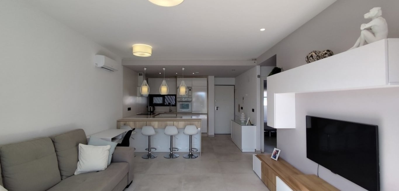 Apartment in Urbanizacion El Raso - Image 3