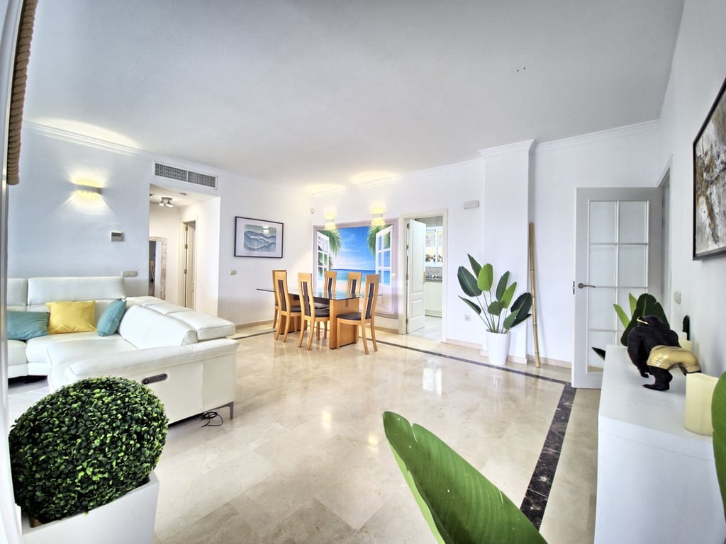 Apartment in Cabopino - Image 3