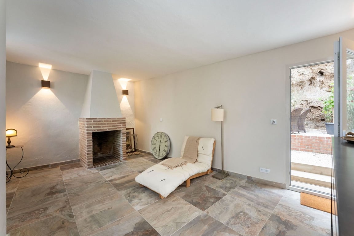 House in Alhaurin el Grande - Image 2