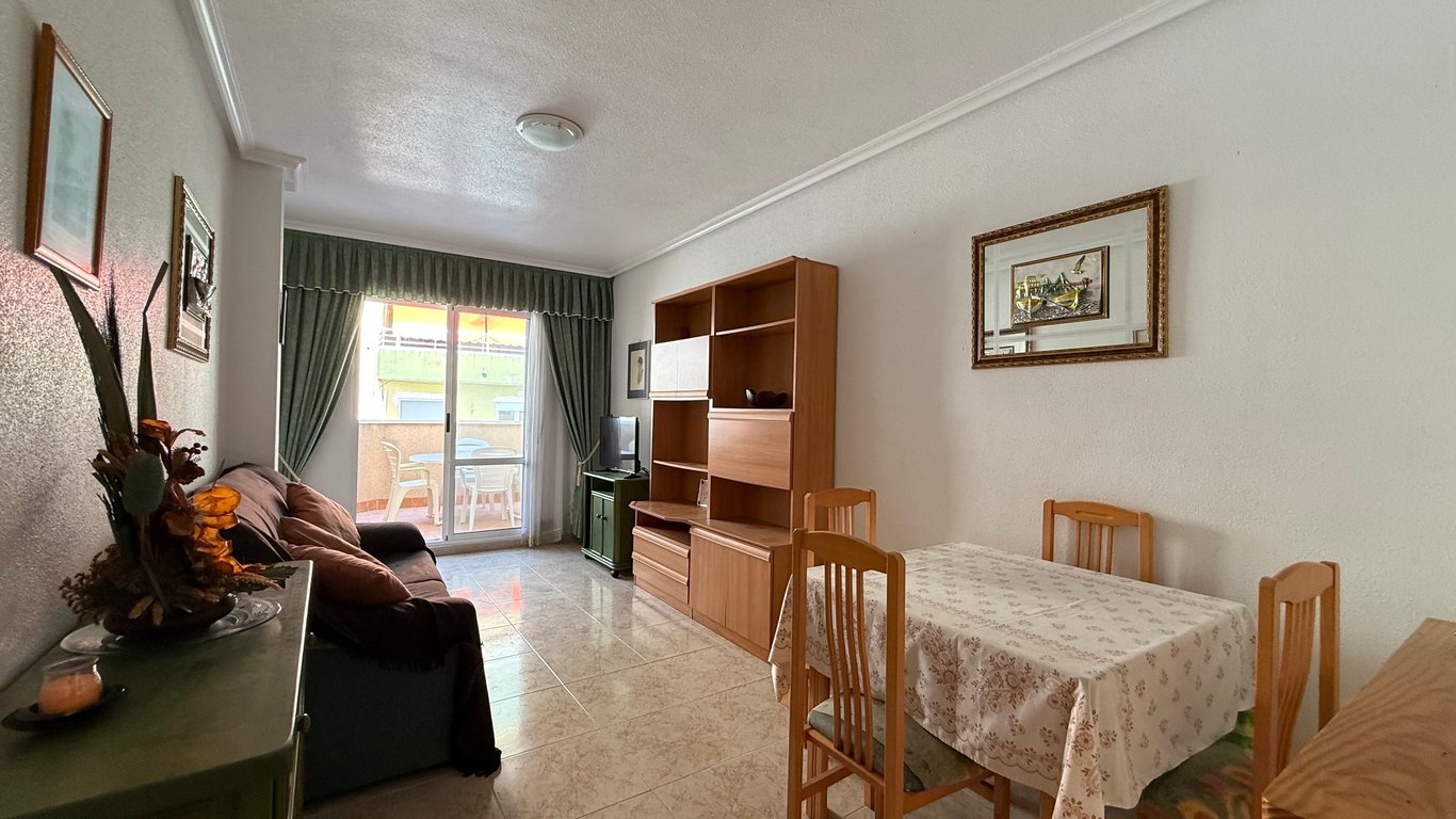 Apartment in Torrevieja - Image 3