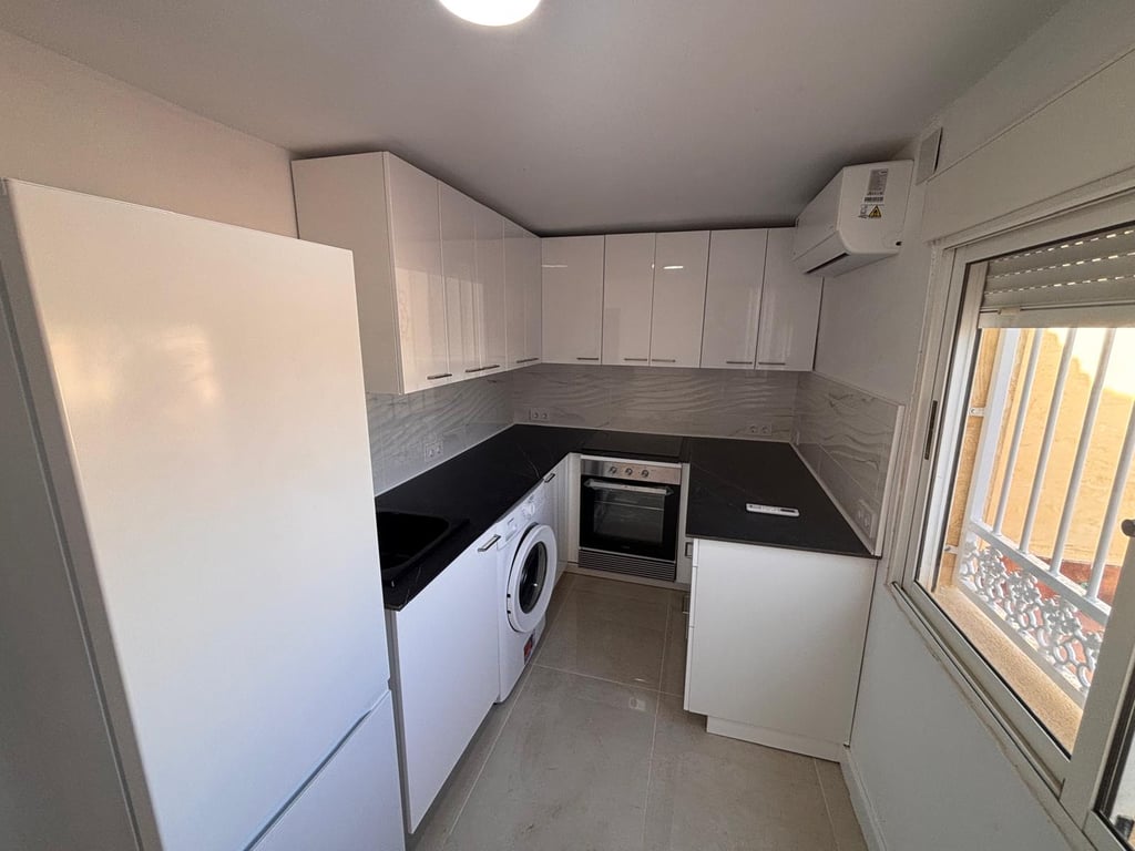 House in Torrevieja - Image 2