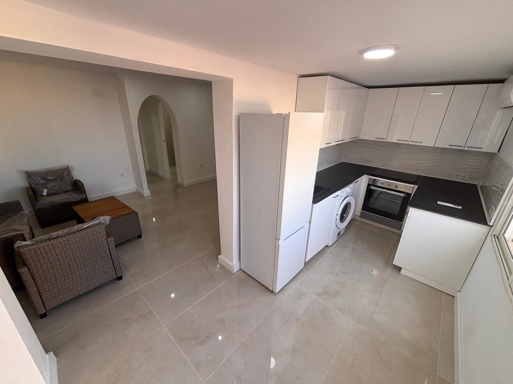 House in Torrevieja - Image 3