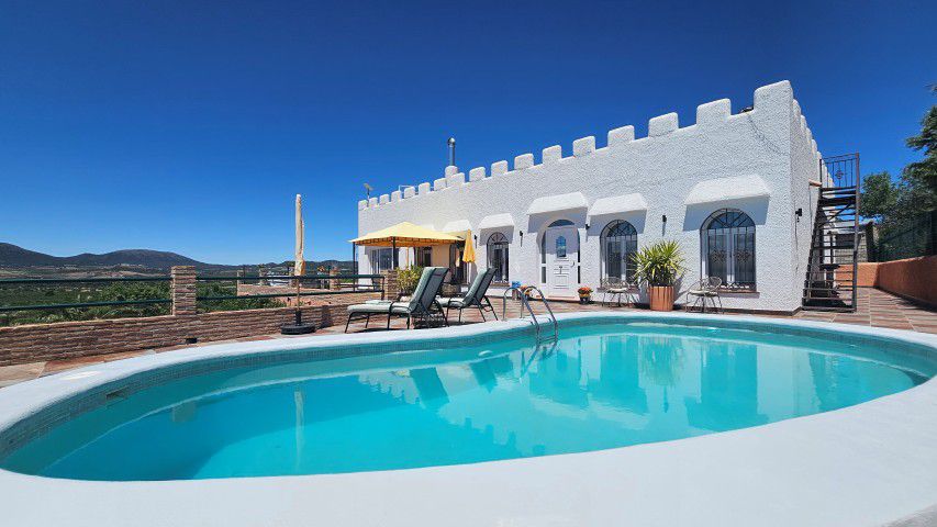 House in Oria - Image 2