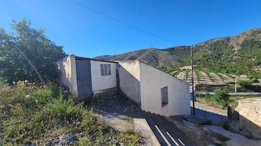 House in Oria - Image 2