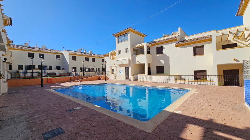 Apartment in Chirivel - Image 2
