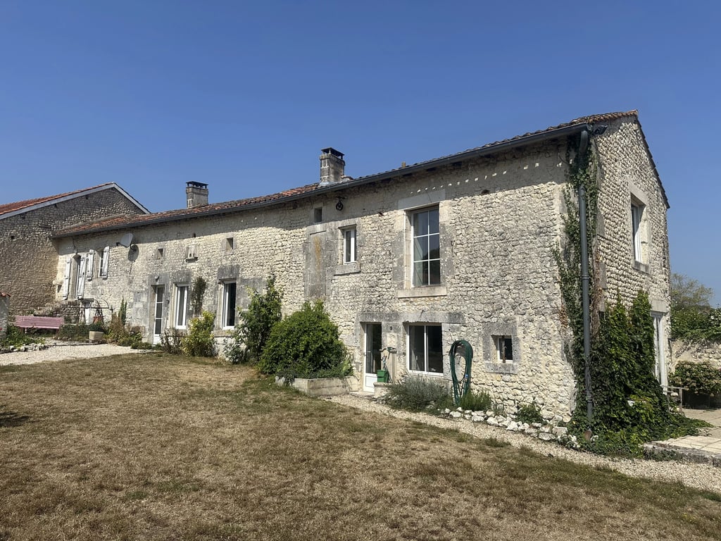 House in Etriac