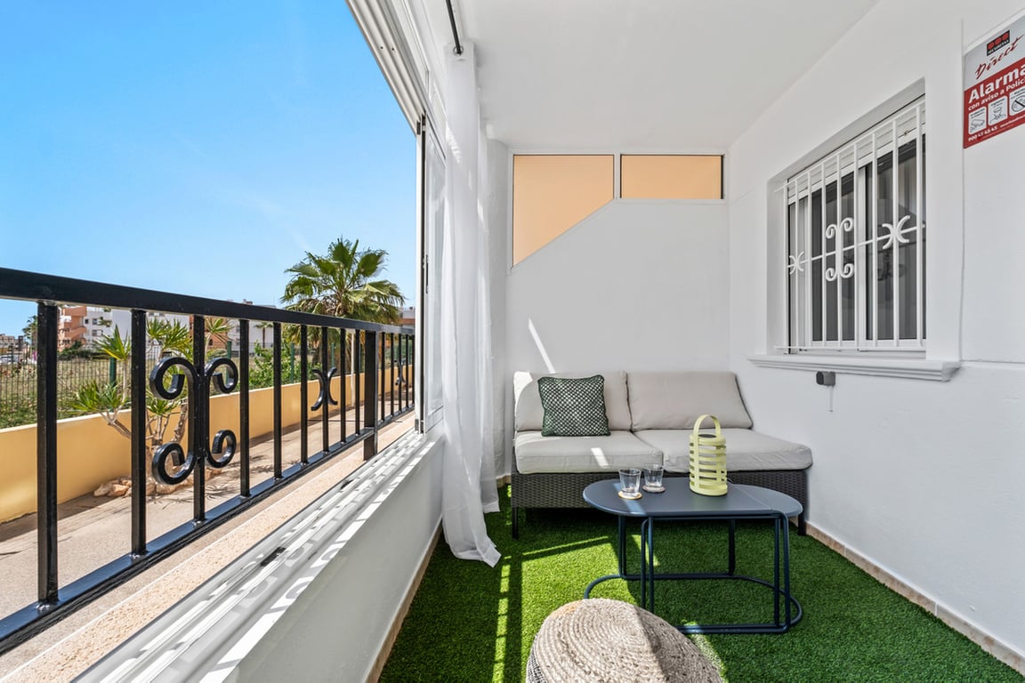 Apartment in Playa Flamenca - Image 3