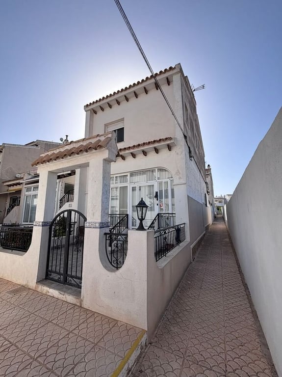 House in Villamartin