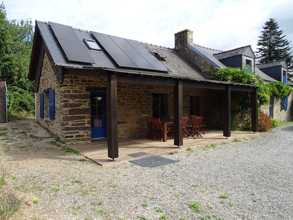 House in Guiscriff - Image 2