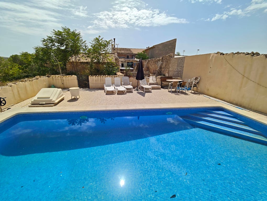 House in Torre del Rico - Image 2