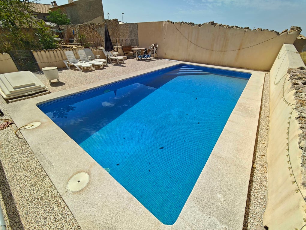 House in Torre del Rico - Image 3