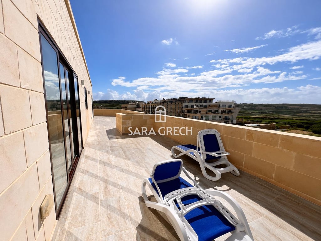Penthouse in Saint Lawrence - Image 2