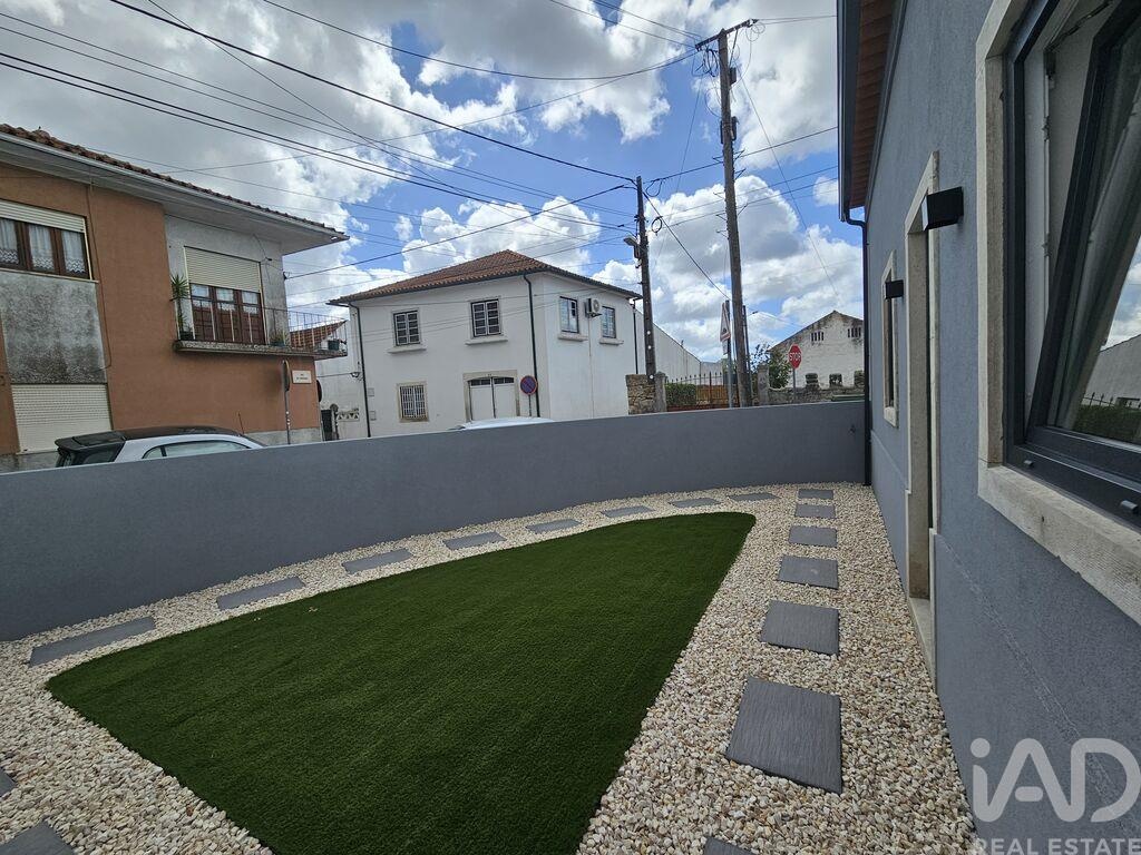 House in Cantanhede - Image 2