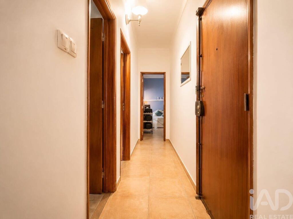 Apartment in Lavradio - Image 3