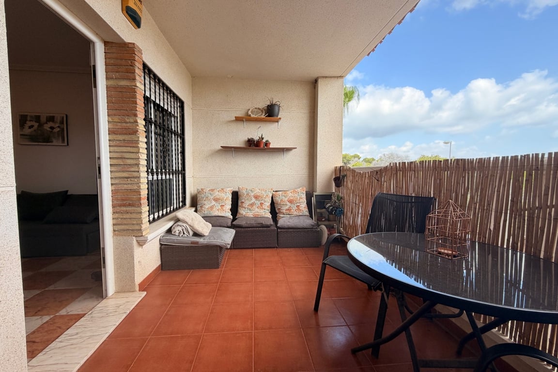 Apartment in Urbanizacion los Balcones - Image 3