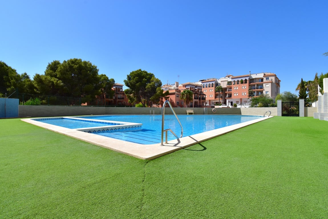 Apartment in La Zenia - Image 2